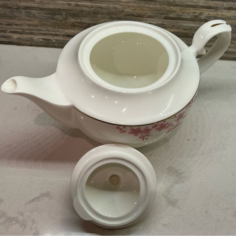 Teavana Sakura Cherry Blossom Holly Bone China 24 KT Filigree Tea Kettle 43 oz - Picture 6 of 16